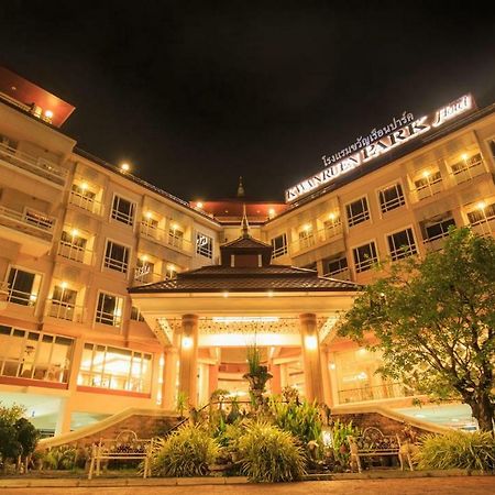 Kwan Ruen Park Otel Nakhonratchasima Dış mekan fotoğraf