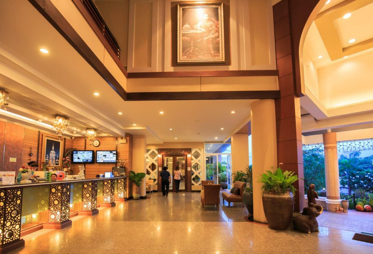 Kwan Ruen Park Otel Nakhonratchasima Dış mekan fotoğraf