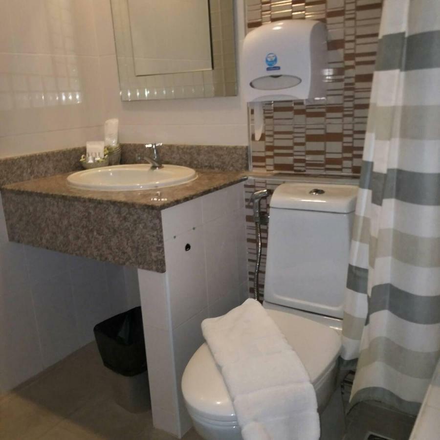 Kwan Ruen Park Otel Nakhonratchasima Dış mekan fotoğraf